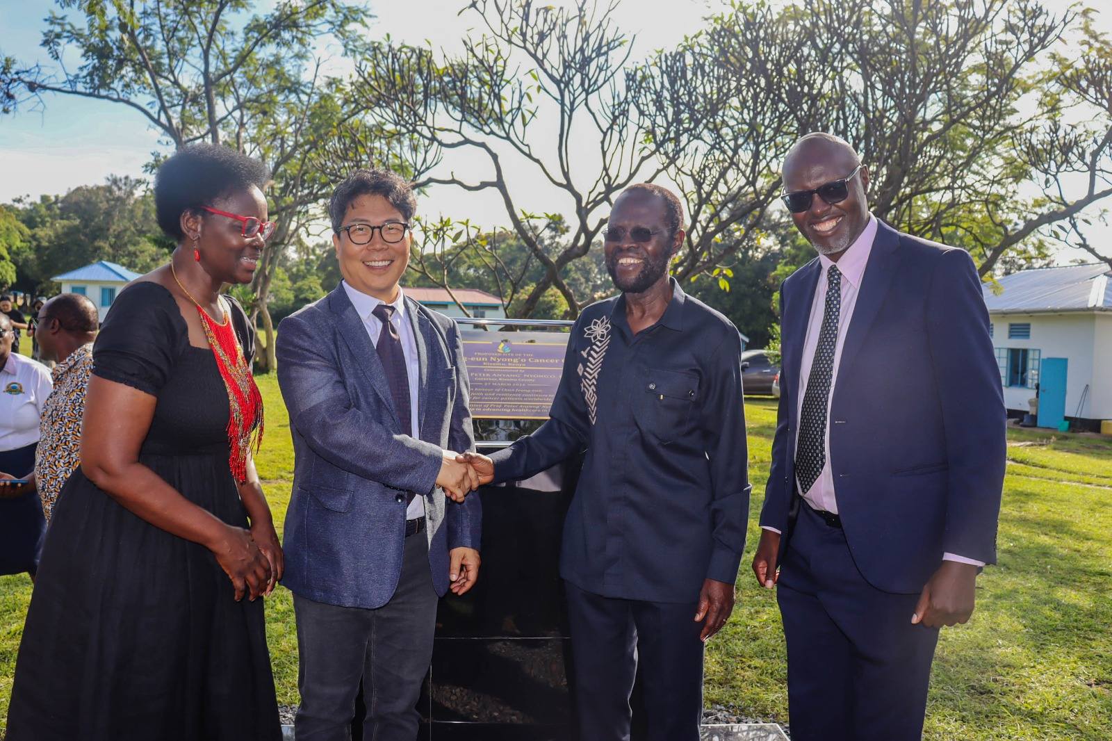Kisumu governor Prof. Anyang Nyong'o (right) and Jaewon Peter Chun, President of the World Smart Cities Forum during the unveiling of the Chung Jeong-Eun–Nyong’o Cancer Centre at Victoria Hospital in Kisumu on Friday 27th March 2026.  Photos By Chris Mahandara