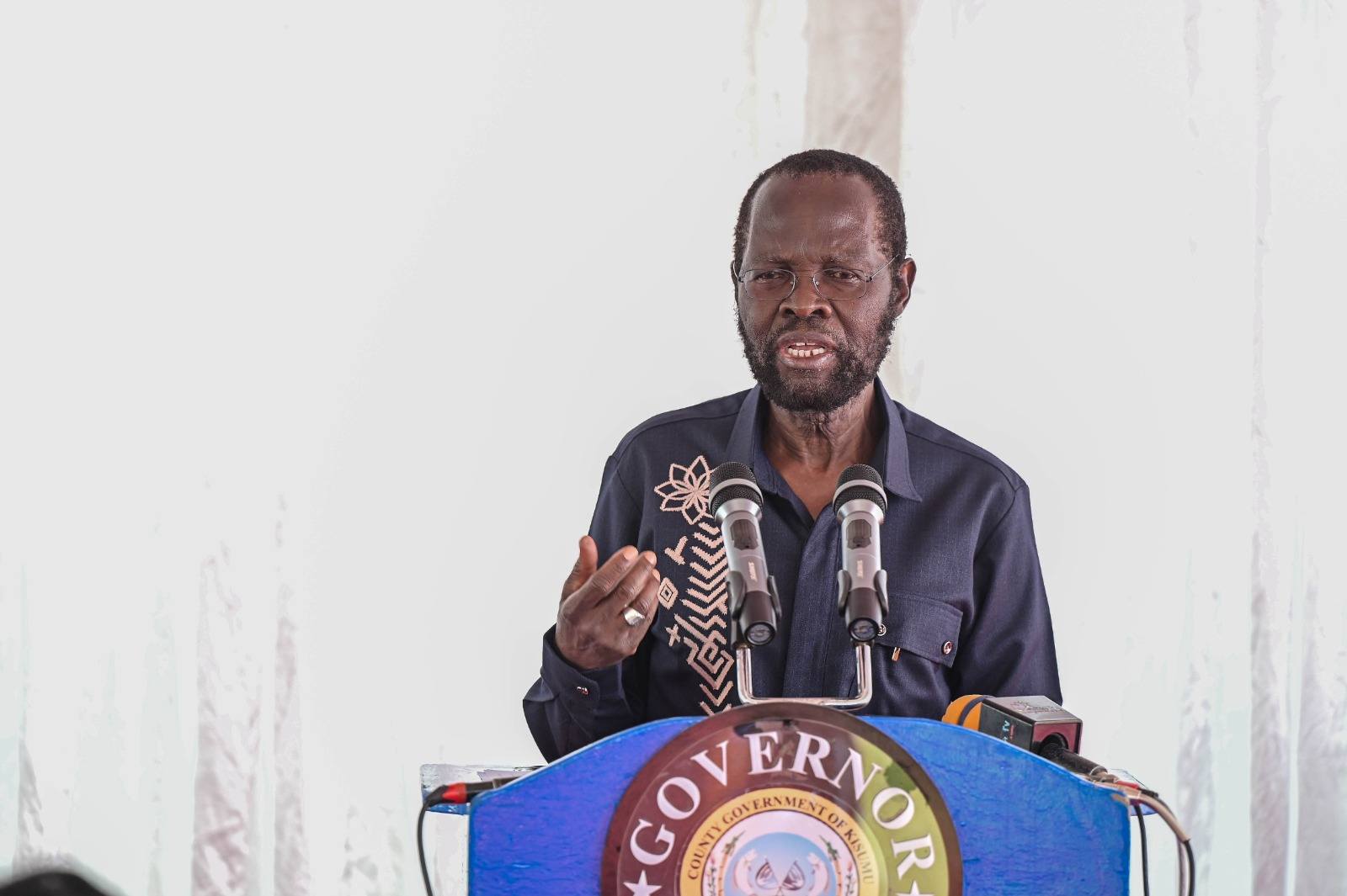 Kisumu governor Prof. Anyang Nyong'o (right) and Jaewon Peter Chun, President of the World Smart Cities Forum during the unveiling of the Chung Jeong-Eun–Nyong’o Cancer Centre at Victoria Hospital in Kisumu on Friday 27th March 2026.  Photos By Chris Mahandara