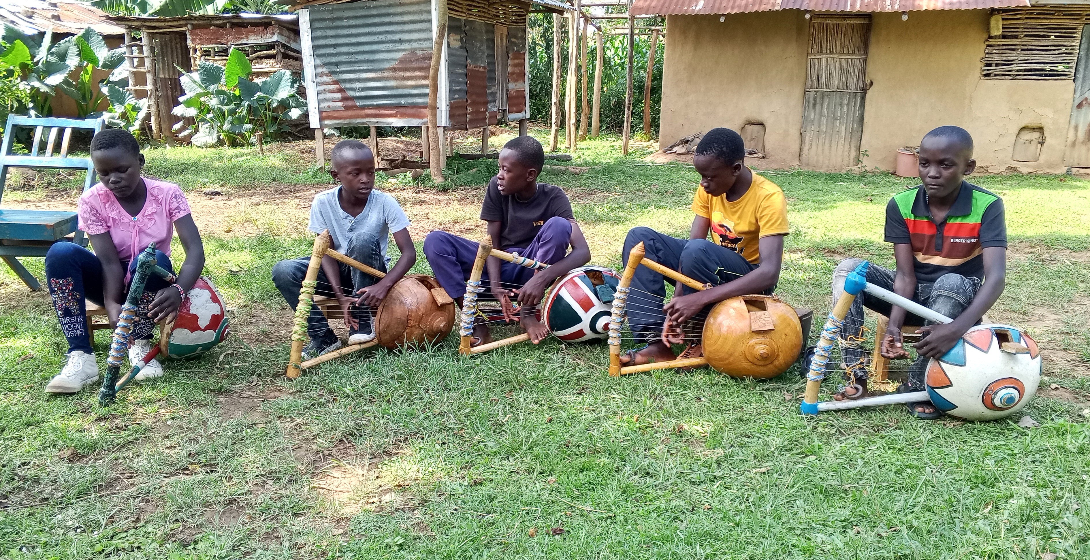 Ulawe Apate junior school pupils who are Obong'o Nyundo's apprentices, showing their prowess