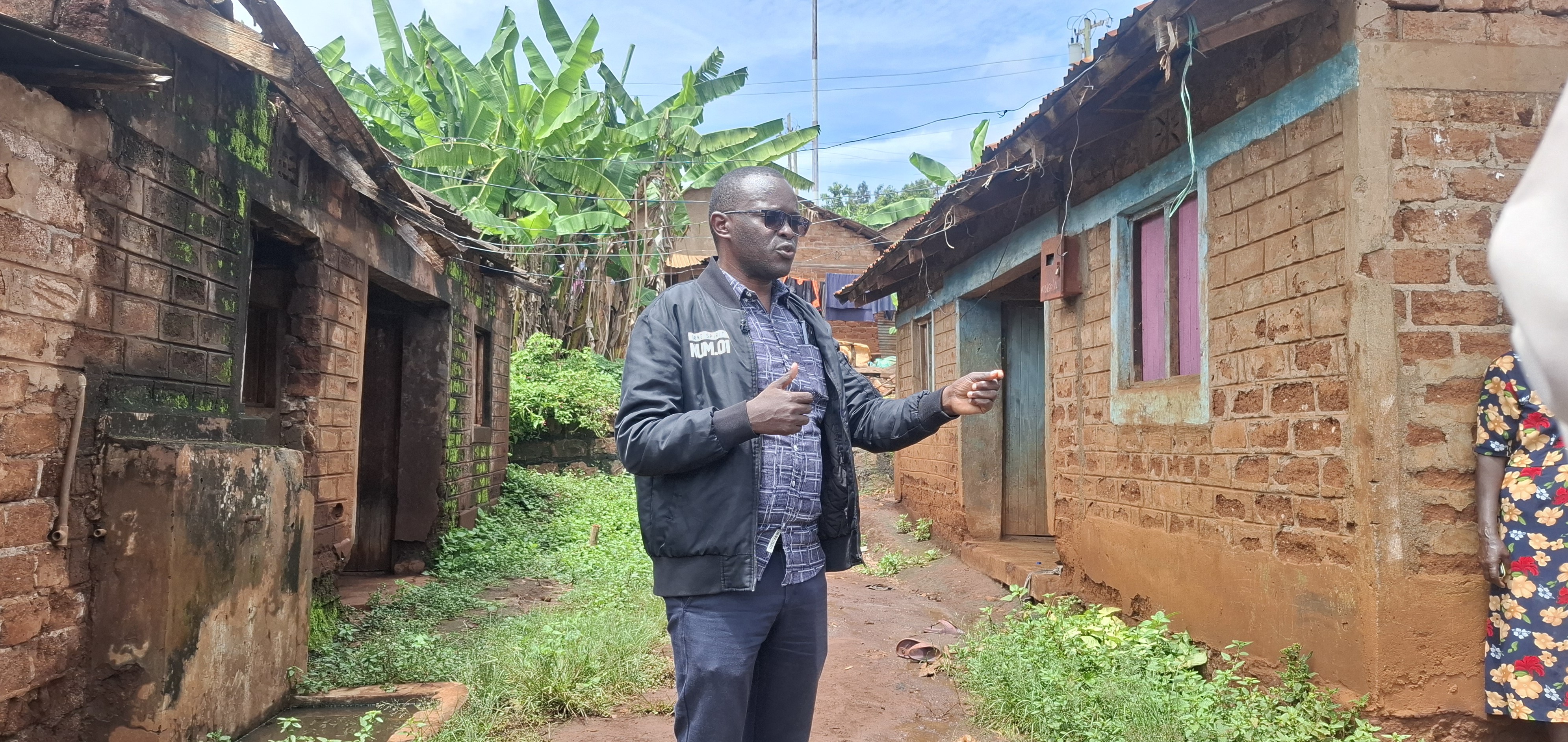 Embu County Deputy Director of Physical Planning, Nahashon Mucheru, speaking on the KISIP project in Embu