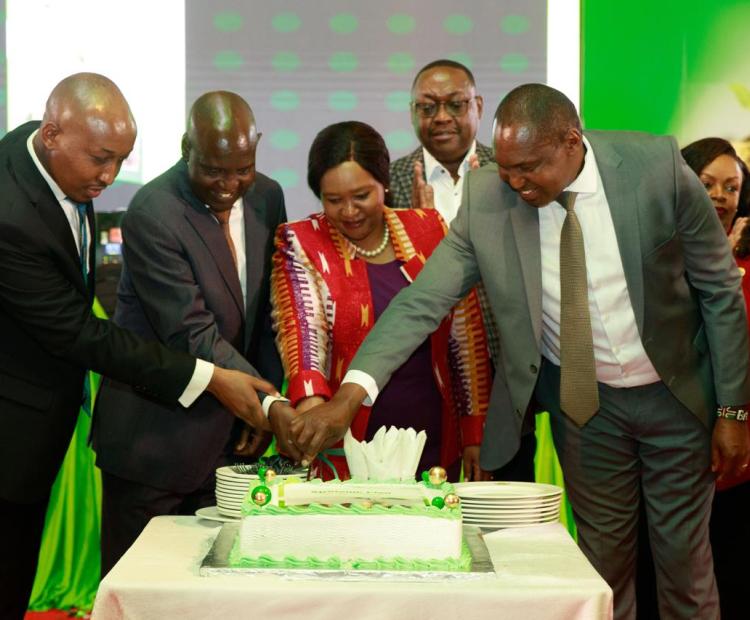 Tourism and Wildlife Cabinet Secretary (CS) Rebecca Miano (Centre) and other delegates cutting a cake during the launch of the Tourism Fund’s Strategic Plan for FY2024/25 to FY2028/29.