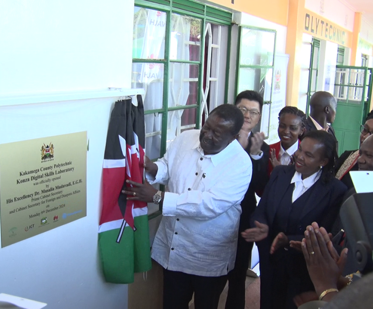 Prime Cabinet Secretary Musalia Mudavadi launches the  Kakamega Polytechnic Digital Hub. Photo/Moses Wekesa.