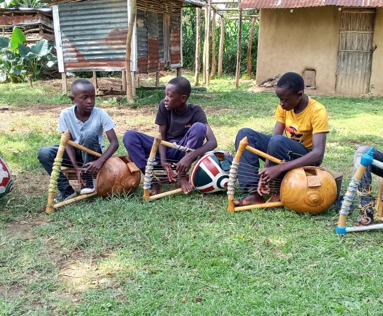 Ulawe Apate junior school pupils who are Obong'o Nyundo's apprentices, showing their prowess