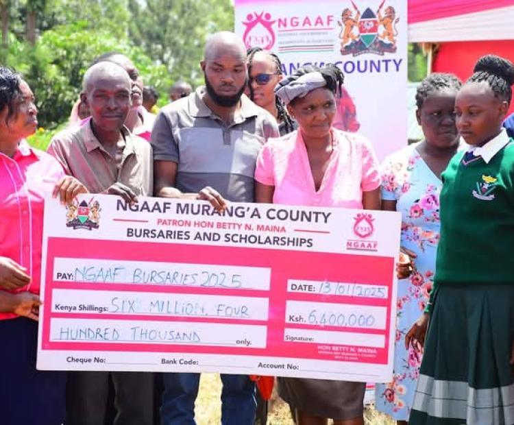 Murang’a County Governor Irungu Kang’ata during the Inua Masomo programme launch at Kiriaini girls’ secondary school.