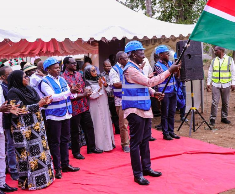 President William Ruto flags off the Sh. 1.4 billion Last Mile Connectivity Project in Kwale County where 12,700 residents benefited.