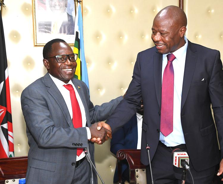 The new PS State Department for Broadcasting and Telecommunications, Stephen Isaboke, takes over the docket from his predecessor Prof. Edward Kisiang’ani during a handing over ceremony at the Teleposta Towers. PHOTO/KIBET CHEPTUMO
