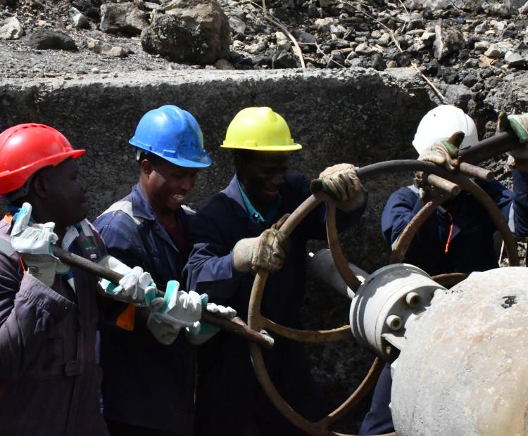 Geothermal Development Company (GDC) engineers open up steam wells at the Menengai Geothermal Project in Nakuru. Photo/Dennis Rasto)