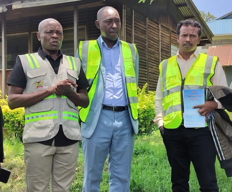 Kisii County Commissioner Mwachaunga Chaunga addressing residents during the site handover ceremony for the Suneka Affordable Housing project in Suneka town, Bonchari Constituency in Kisii County 