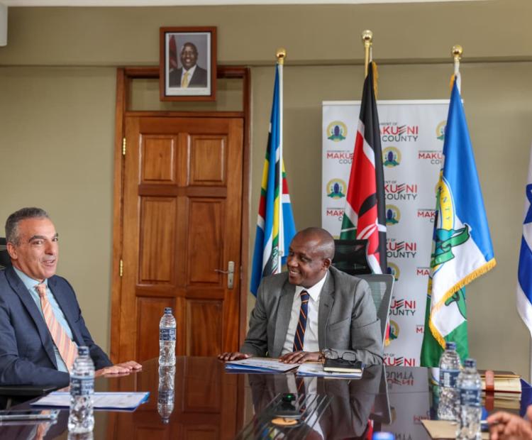 Israel Ambassador to Kenya Gideon Behar, left and Makueni County Governor Mutula Kilonzo Jr, during a courtesy call at the Governor’s office in Wote town, Makueni county. Behar later launched a Pediatric Emergency medicine Skills Workshop at the Makueni County Referral hospital. PHOTO: PATRICK NYAKUNDI