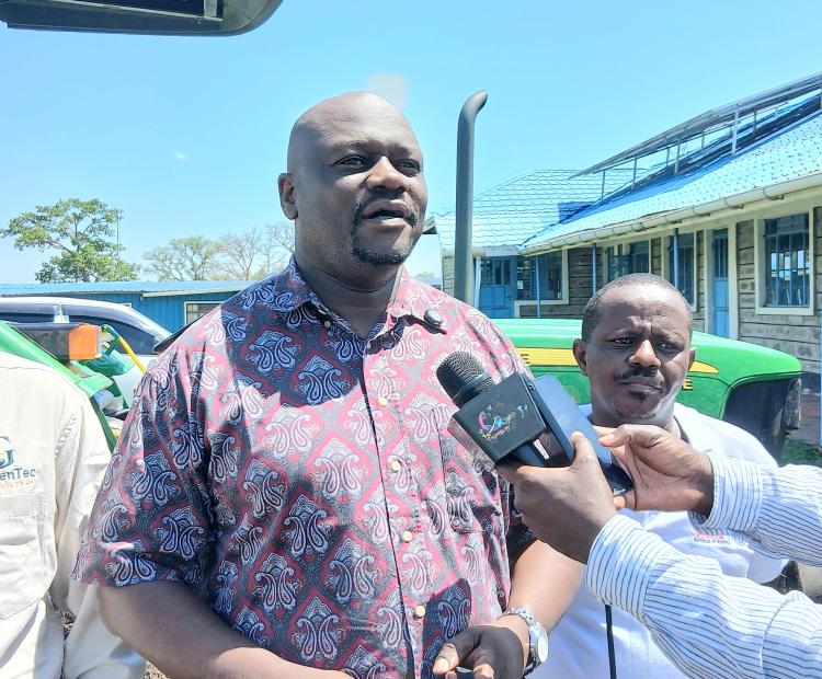LBDA Director for Engineering and Infrastructure Development Eng. Jacob Akuno addressing the media at Muhoroni Industrial Training and Technology Centre (ITTC) during the launch of the sunflower value chain project. PHOTO: CHRIS MAHANDARA