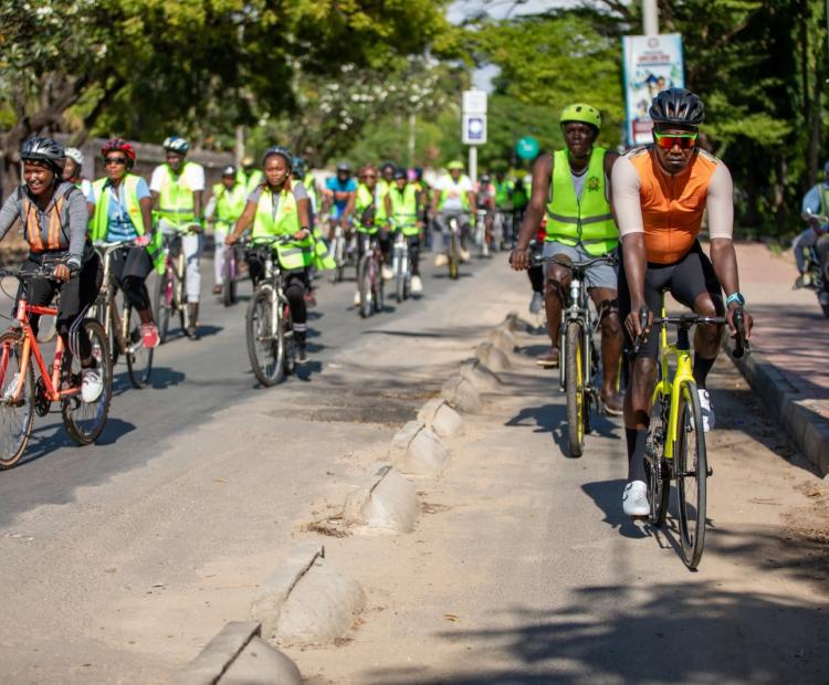 Mombasa Deputy Governor Francis Thoya leads other cyclists along the new Links Road cycling lane in Nyali, Mombasa